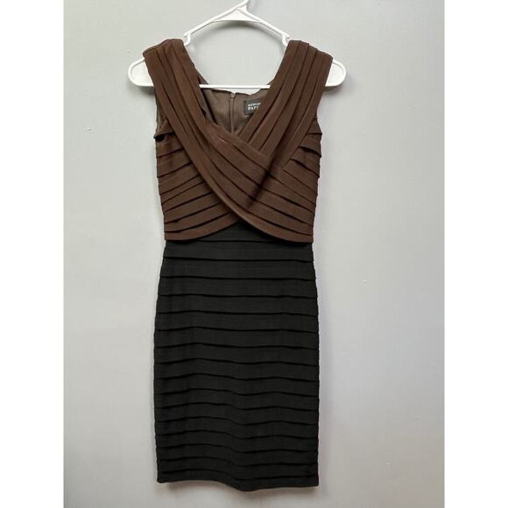 Adrianna Papell Dress Womens size 4 black/brown tiered sleeveless‎ Sheath Career